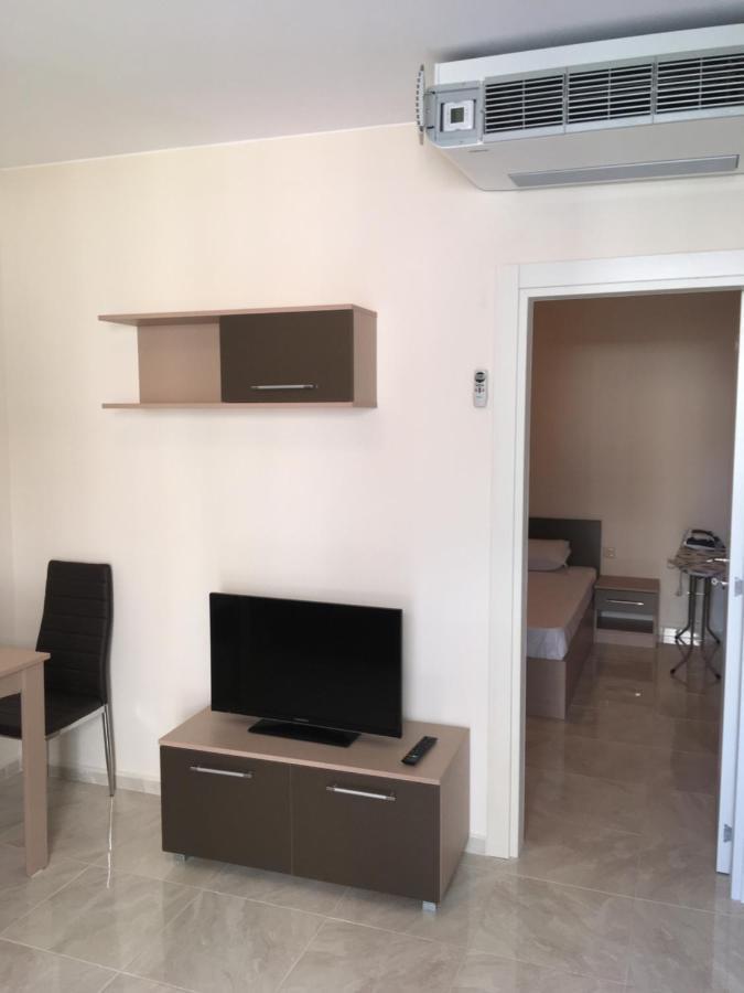 Vase Apartments Ravda Luaran gambar